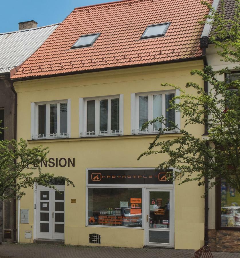 Pension U Kostela Cesky Brod Exterior foto